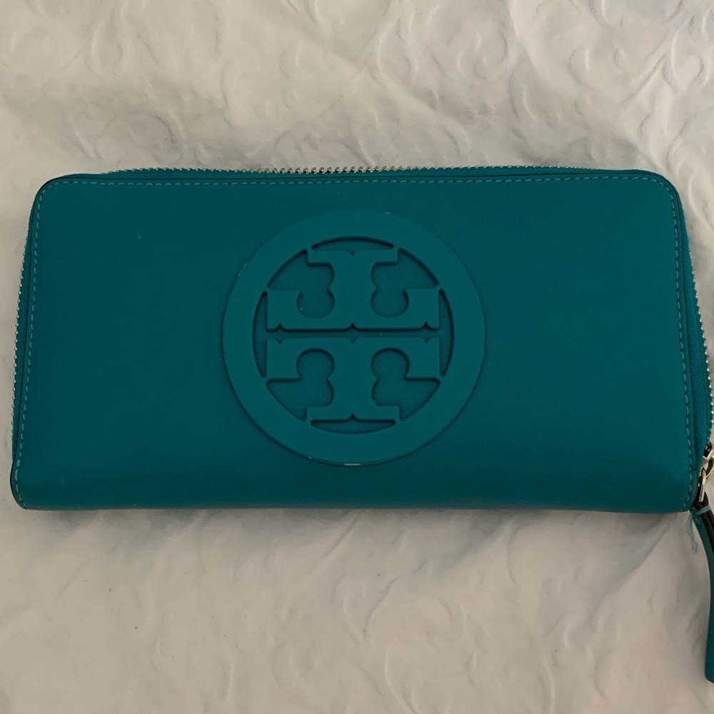 Tory Burch wallet